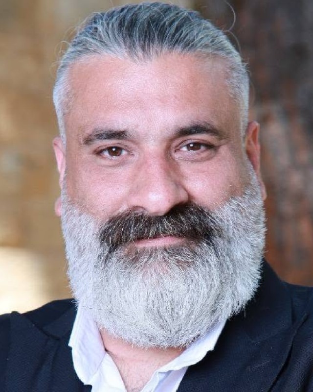 أديب أبو النصر
